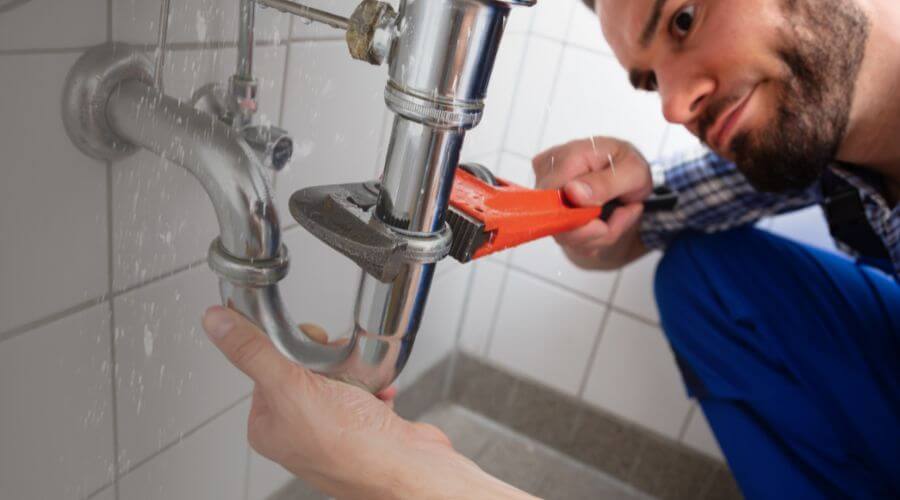 Professional same day plumber services in Liberty Center, IA
